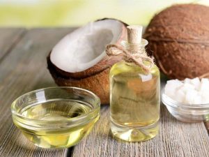 روغن نارگیل برای ریزش موهای خشک
